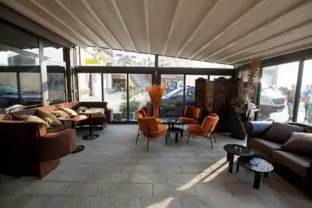 Bura 45 Boutique - 12