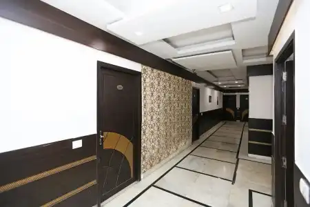 Riya Palace - Idgah Railway Station Agra - 8