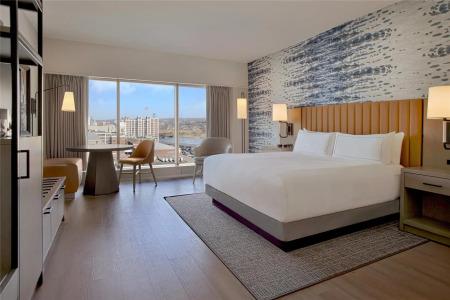 Doubletree by Hilton Cedar Rapids Convention Complex - 36