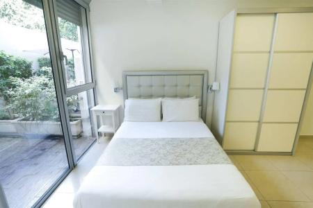 Sea Land Suites - 2