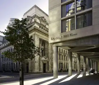 DoubleTree by Hilton London -Tower of London - 0