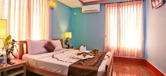 Our Joint & Guesthouse - 4