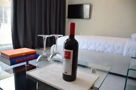 24K Athena Suites - 76
