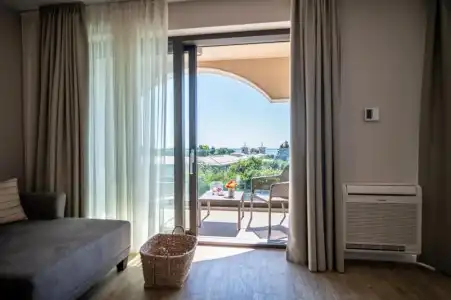 Romance & Family Suites - 125