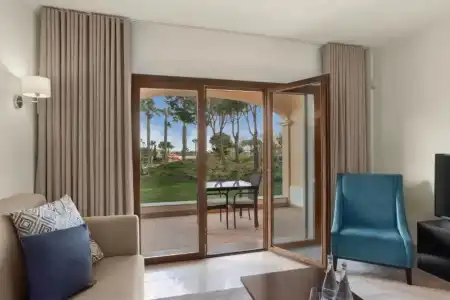 Cascade Wellness & Lifestyle Resort - 81