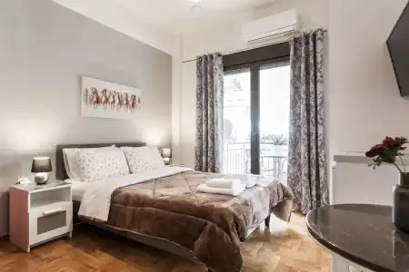 Nicholas Point Apartments and Rooms - 183