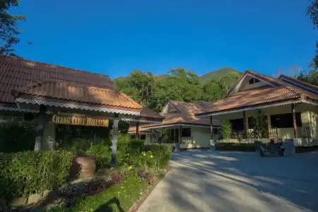 Chang Cliff Resort - 40