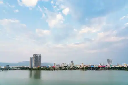Happy Day Riverside & Spa Danang - 18