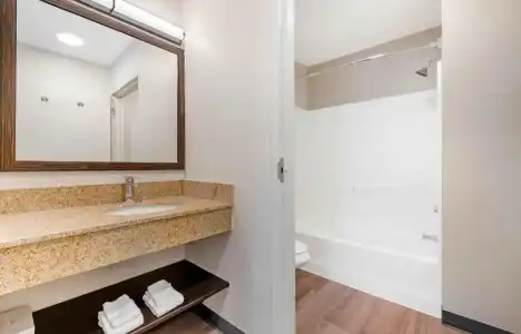 Extended Stay America Suites Carlsbad Village by the Sea - 9