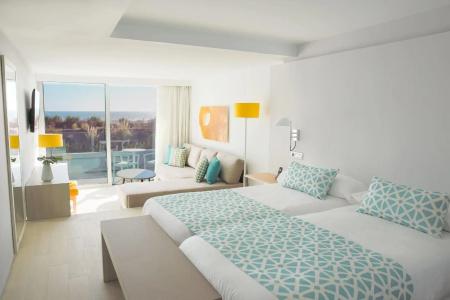 Santa Monica Suites - 3