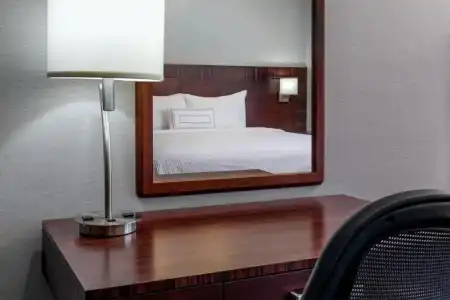 Hilton Garden Inn Lancaster - 4