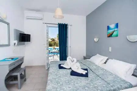 Zoumis Residence - 37