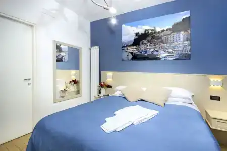 B&B Sorrento Queen - 58