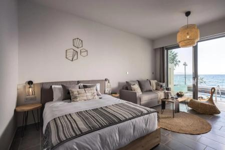 Villa Di Mare Seaside Suites - 17