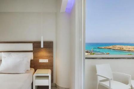 Tasia Maris Sands - 100