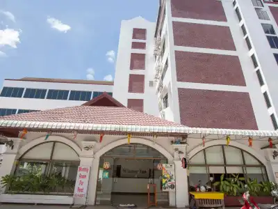 Super OYO 1096 Winner Inn - 10