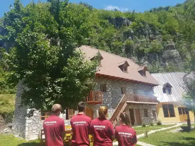 Bujtina Berishta Theth - 9