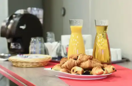 ibis Dijon Gare - 9