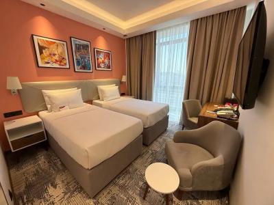 Ramada Encore by Wyndham - 25