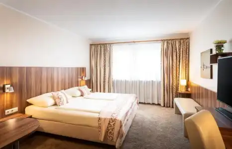QU, Trademark Collection by Wyndham - 51