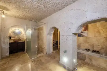 Sunset Cave - 219