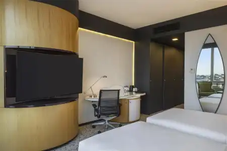 DoubleTree By Hilton Istanbul Moda - 45