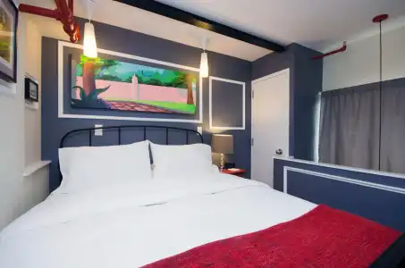 The Box House - 33