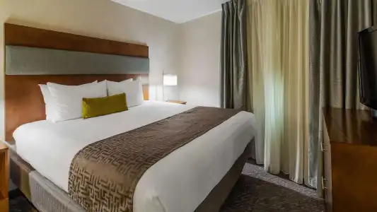 Best Western Plus Boston - 55