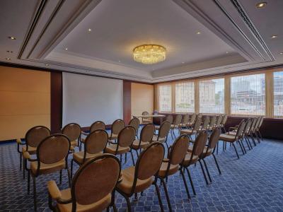 Steigenberger Graf Zeppelin - 31