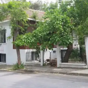 Orhan Kutbay'in Evi Turyolu Cafe Pansiyon - 0