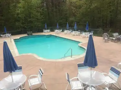 Forest Glen Inn - 7