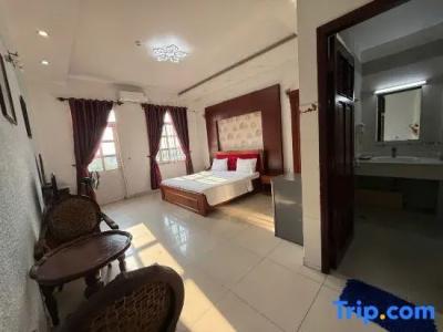 Hoa Phat & Apartment - 43