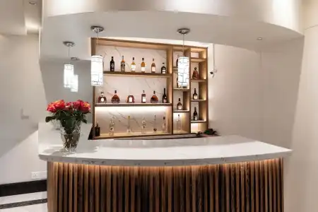 Heinitzburg Boutique - 19