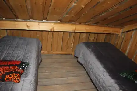 Levikaira Apartments - Log Cabins - 4