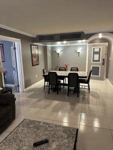 Ramada & Conference Center by Wyndham Las Cruces - 25