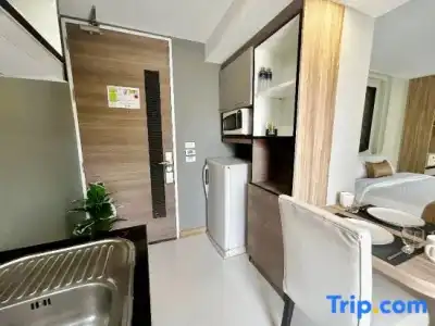 iCheck inn Residences Sukhumvit 20 - 86