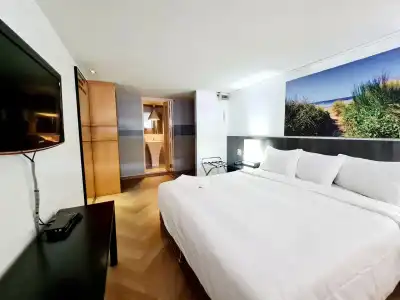 The Studio at Sathorn Terrace - 30