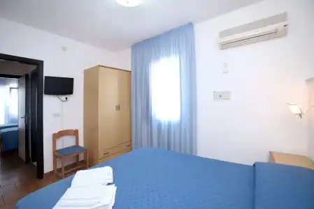 Timiama - 26