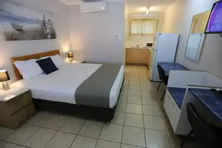 Tropic Coast Motel - 162