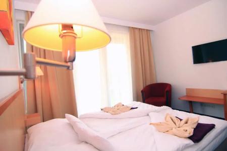 Holiday Resorts - 84