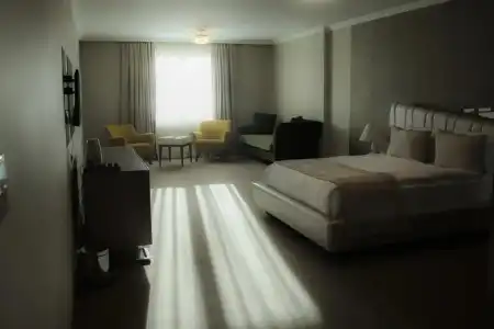 Royal Milano - 10