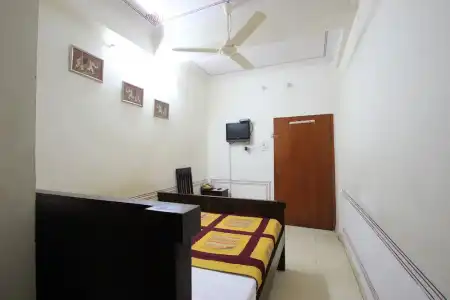 Raghuraj Palace - 21