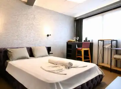 Eva Otel - 39