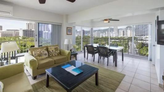 Waikiki Shore by OUTRIGGER - 230