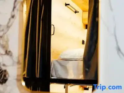 Hostel "13/77" - 35