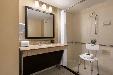 Wingate by Wyndham - Wilmington - 7