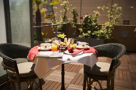 Hôtel Saint Christophe Aix en Provence Centre Ville - 11