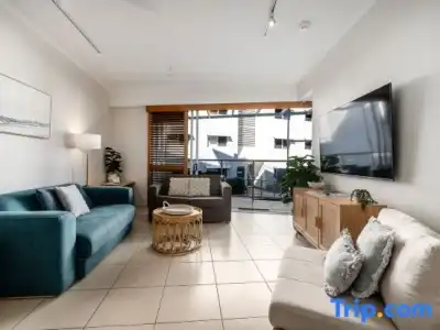 Rolling Surf Resort - 150