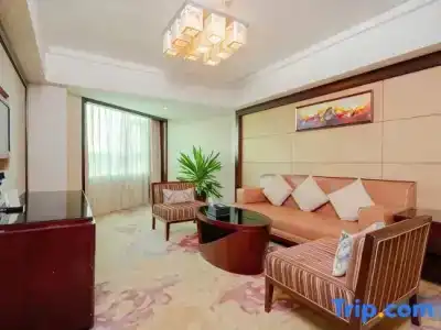 Haikou Conifer Crown Garden - 97