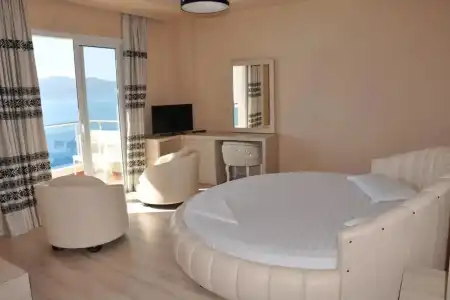 Coral & Resort - 2